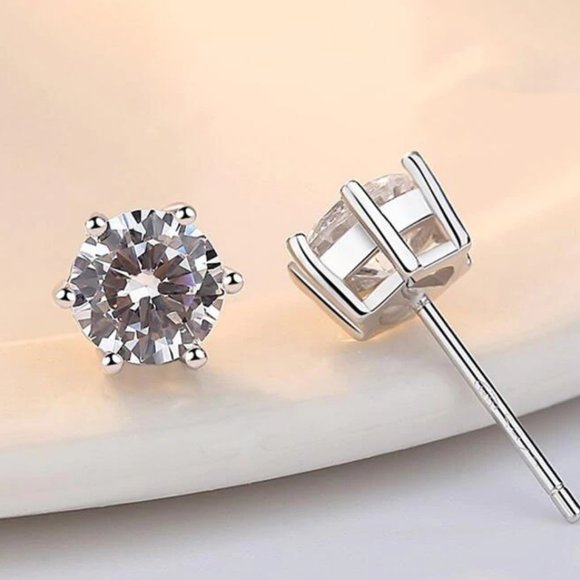 NEW 2 CT Solitaire Diamond Silver Stud Earrings - Picture 5 of 8